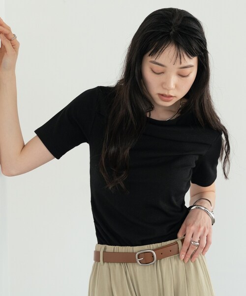 GALLEST(ギャレスト)の「オフショルハーフスリーブカットソー(Tシャツ/カットソー・レディース・ブラック/ホワイト/オリーブ・38)」の5枚目の写真