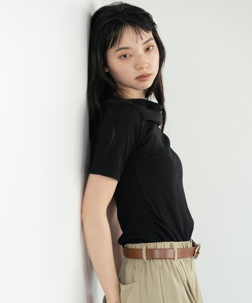 GALLEST(ギャレスト)の「オフショルハーフスリーブカットソー(Tシャツ/カットソー・レディース・ブラック/ホワイト/オリーブ・38)」の7枚目の写真