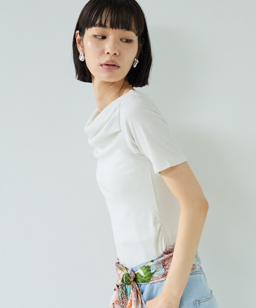 GALLEST(ギャレスト)の「オフショルハーフスリーブカットソー(Tシャツ/カットソー・レディース・ブラック/ホワイト/オリーブ・38)」の14枚目の写真