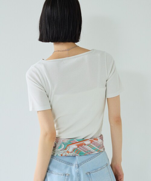 GALLEST(ギャレスト)の「オフショルハーフスリーブカットソー(Tシャツ/カットソー・レディース・ブラック/ホワイト/オリーブ・38)」の16枚目の写真