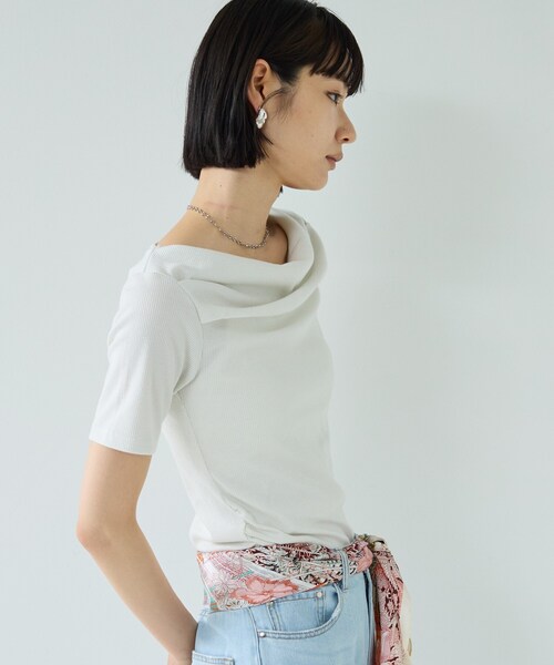 GALLEST(ギャレスト)の「オフショルハーフスリーブカットソー(Tシャツ/カットソー・レディース・ブラック/ホワイト/オリーブ・38)」の17枚目の写真