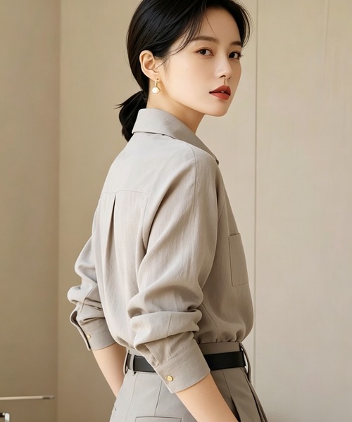 AsheKsha（アシクシャ）の「高級感のあるサテン通勤シャツ（シャツ/ブラウス・レディース・ブラック/グレー・M）」の6枚目の写真