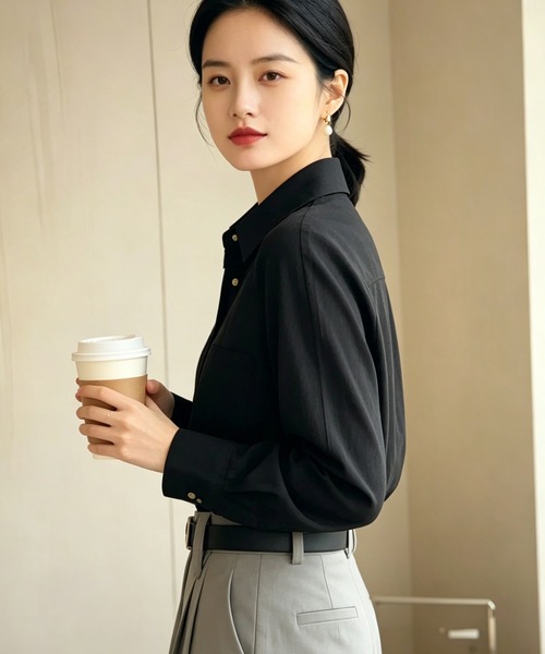 AsheKsha（アシクシャ）の「高級感のあるサテン通勤シャツ（シャツ/ブラウス・レディース・ブラック/グレー・M）」の17枚目の写真