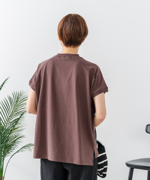 fort point(フォーポイント)の「【C-FORTPOINT/フォートポイント】【上品なモックネックデザイン 接触冷感機能付き】 モックネックフレンチスリーブTシャツ プチハイネック ボトルネック ひんやり涼しい 華奢見え(Tシャツ/カットソー・レディース・ブラック/オフホワイト/ブラウン/グリーン・FREE)」の10枚目の写真