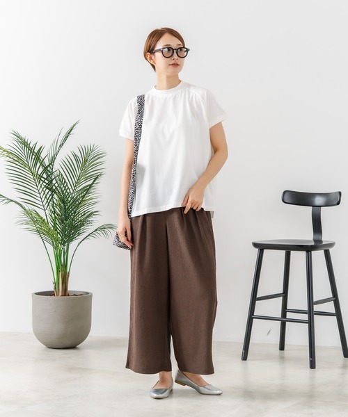 fort point(フォーポイント)の「【C-FORTPOINT/フォートポイント】【上品なモックネックデザイン 接触冷感機能付き】 モックネックフレンチスリーブTシャツ プチハイネック ボトルネック ひんやり涼しい 華奢見え(Tシャツ/カットソー・レディース・ブラック/オフホワイト/ブラウン/グリーン・FREE)」の12枚目の写真