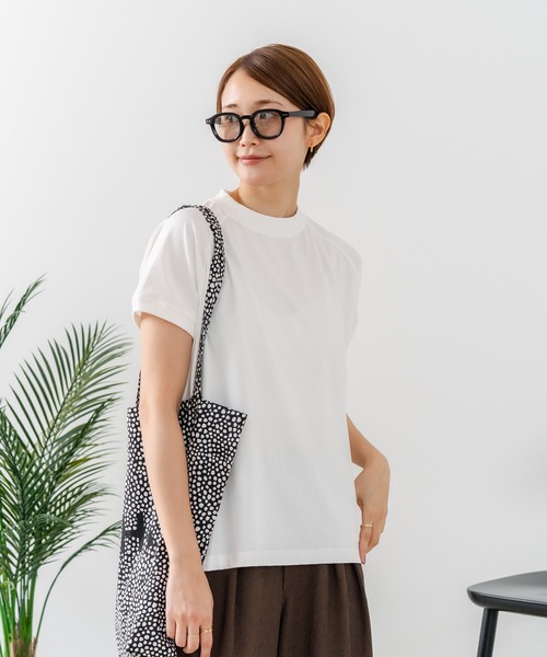 fort point(フォーポイント)の「【C-FORTPOINT/フォートポイント】【上品なモックネックデザイン 接触冷感機能付き】 モックネックフレンチスリーブTシャツ プチハイネック ボトルネック ひんやり涼しい 華奢見え(Tシャツ/カットソー・レディース・ブラック/オフホワイト/ブラウン/グリーン・FREE)」の14枚目の写真