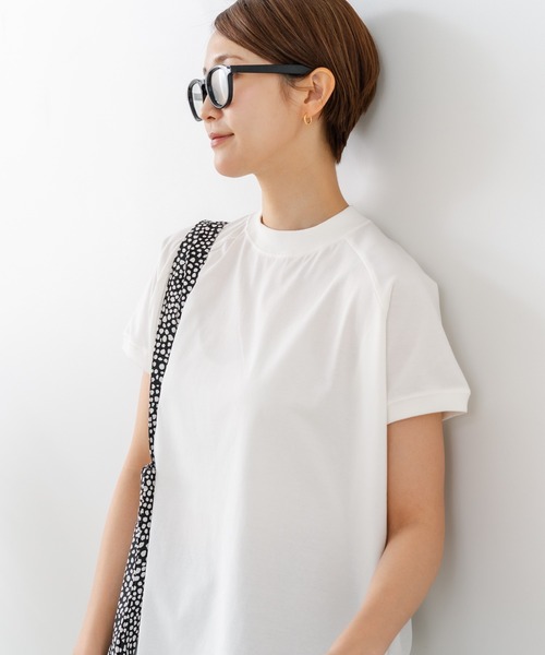 fort point(フォーポイント)の「【C-FORTPOINT/フォートポイント】【上品なモックネックデザイン 接触冷感機能付き】 モックネックフレンチスリーブTシャツ プチハイネック ボトルネック ひんやり涼しい 華奢見え(Tシャツ/カットソー・レディース・ブラック/オフホワイト/ブラウン/グリーン・FREE)」の21枚目の写真