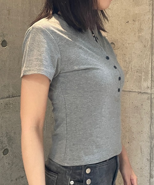 ROGER AND RAW(ロジャーアンドロウ)の「ヘンリーネック半袖トップス(Tシャツ/カットソー・レディース・ブラック/グレー/アイボリー・FREE)」の13枚目の写真
