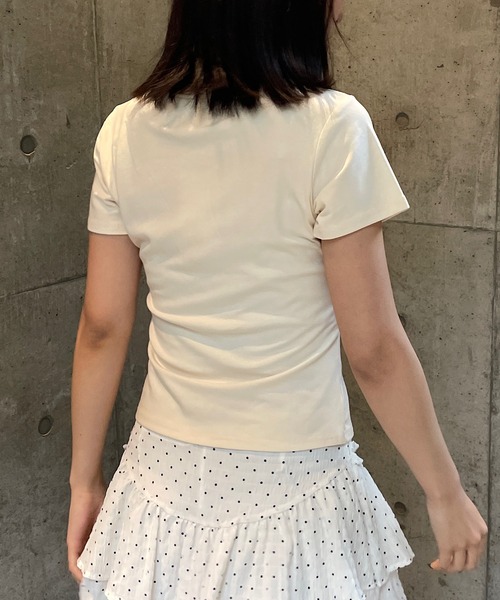ROGER AND RAW(ロジャーアンドロウ)の「ヘンリーネック半袖トップス(Tシャツ/カットソー・レディース・ブラック/グレー/アイボリー・FREE)」の4枚目の写真