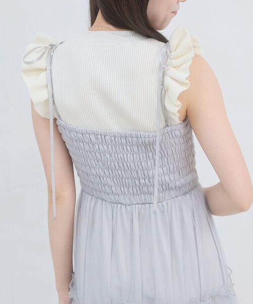 MAJESTIC LEGON(マジェスティックレゴン)の「ショルダーフリルノースリーブニット(ニット/セーター・レディース・アイボリー/ライトグレー/ブラック/ピンク・MEDIUM)」の7枚目の写真