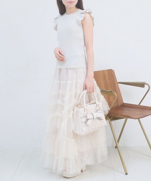 MAJESTIC LEGON(マジェスティックレゴン)の「ショルダーフリルノースリーブニット(ニット/セーター・レディース・アイボリー/ライトグレー/ブラック/ピンク・MEDIUM)」の14枚目の写真