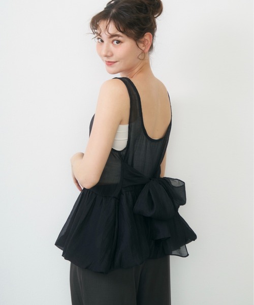 Lunea(ルネア)の「2wayリボンペプラムトップス / ribbon detail peplum top(タンクトップ・レディース・アイボリー/ブラック・FREE)」の2枚目の写真