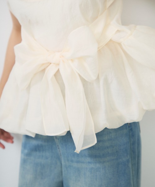 Lunea(ルネア)の「2wayリボンペプラムトップス / ribbon detail peplum top(タンクトップ・レディース・アイボリー/ブラック・FREE)」の17枚目の写真