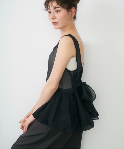 Lunea(ルネア)の「2wayリボンペプラムトップス / ribbon detail peplum top(タンクトップ・レディース・アイボリー/ブラック・FREE)」の11枚目の写真