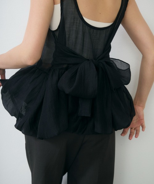Lunea(ルネア)の「2wayリボンペプラムトップス / ribbon detail peplum top(タンクトップ・レディース・アイボリー/ブラック・FREE)」の18枚目の写真