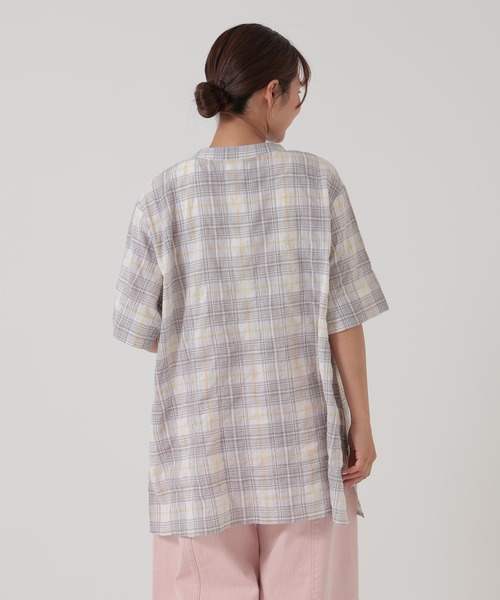 HEART MARKET(ハートマーケット)の「バンドカラータックチュニック(シャツ/ブラウス・レディース・グレー系/ブラック系/グリーン系/ベージュ系・FREE)」の13枚目の写真