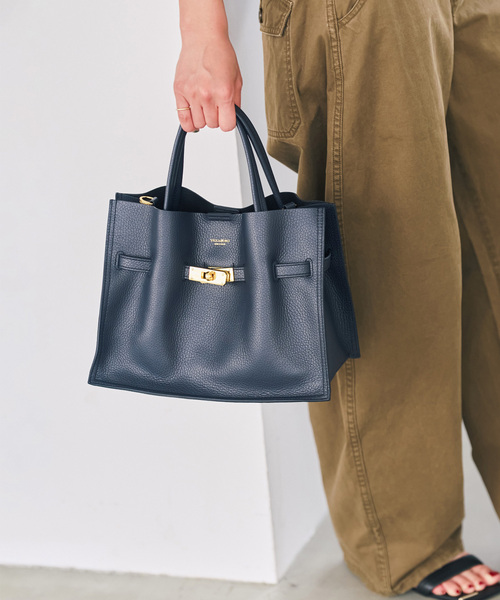 Spick & Span(スピックアンドスパン)の「《新色有り / 追加》VIOLAd’ORO イタリアンWフェイスレザートートバッグM(トートバッグ・レディース・グレー/ボルドー/ブラック/ネイビー・FREE)」の10枚目の写真