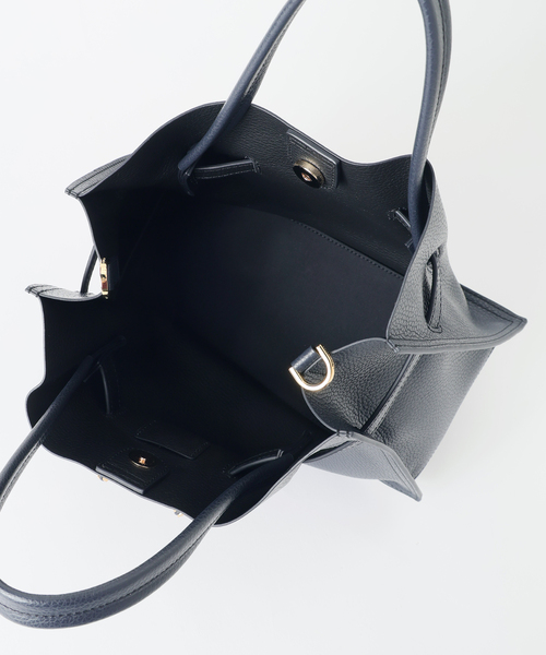 Spick & Span(スピックアンドスパン)の「《新色有り / 追加》VIOLAd’ORO イタリアンWフェイスレザートートバッグM(トートバッグ・レディース・グレー/ボルドー/ブラック/ネイビー・FREE)」の16枚目の写真