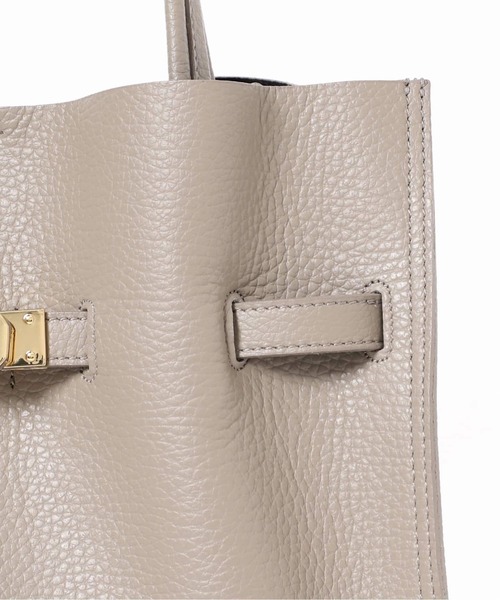 Spick & Span(スピックアンドスパン)の「《新色有り / 追加》VIOLAd’ORO イタリアンWフェイスレザートートバッグM(トートバッグ・レディース・グレー/ボルドー/ブラック/ネイビー・FREE)」の14枚目の写真