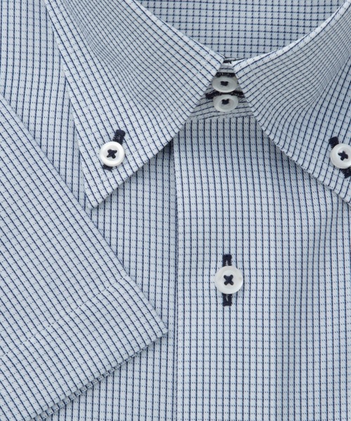 TOKYO SHIRTS(トウキョウシャツ)の「【吸水速乾】 形態安定ノンアイロン ドゥエボットーニ 半袖ビジネスワイシャツ(ビジネスシャツ・メンズ・ブルー・首回り39cm/首回り37cm/首回り43cm/首回り42cm/首回り41cm)」の3枚目の写真