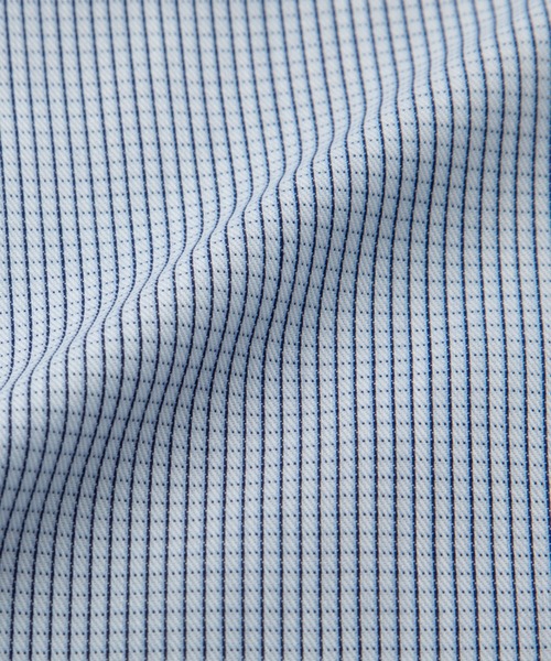 TOKYO SHIRTS(トウキョウシャツ)の「【吸水速乾】 形態安定ノンアイロン ドゥエボットーニ 半袖ビジネスワイシャツ(ビジネスシャツ・メンズ・ブルー・首回り39cm/首回り37cm/首回り43cm/首回り42cm/首回り41cm)」の5枚目の写真