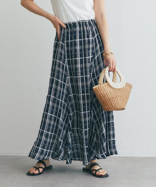 La boutique BonBon(ラブティックボンボン)の「【ウエスト調節可能・ゆれる美シルエット】シアーチェックスカート(スカート・レディース・オフホワイト/ネイビー・FREE)」の22枚目の写真