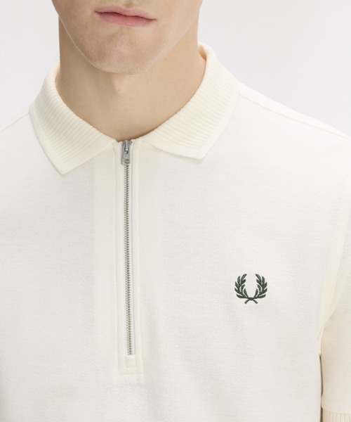 FRED PERRY(フレッドペリー)の「Crepe Pique Polo Shirt/クレープ鹿の子ポロシャツ(ポロシャツ・メンズ・ベージュ/ブラック/ブラウン系その他/ブラウン・L/M/S)」の11枚目の写真
