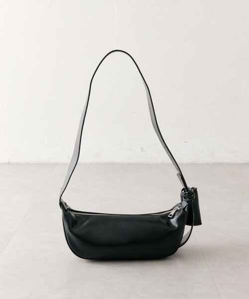 mystic（ミスティック）の「《WEB限定/RED》ハーフムーンショルダーBAG（ショルダーバッグ・レディース・ベージュ/レッド/ブラック・ONE SIZE）」の18枚目の写真