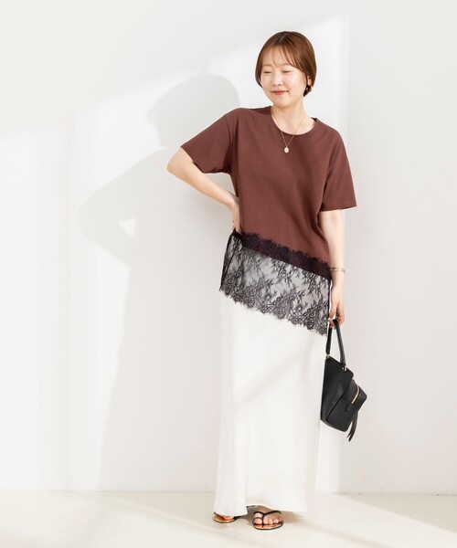 NOLLEY’S Sophi(ノーリーズソフィ)の「【BECシリーズ】ウォッシャブル裾レースイレヘムTシャツ(Tシャツ/カットソー・レディース・オフホワイト/ブラウン/ブラック・38)」の8枚目の写真