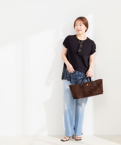 NOLLEY’S Sophi(ノーリーズソフィ)の「【BECシリーズ】ウォッシャブル裾レースイレヘムTシャツ(Tシャツ/カットソー・レディース・オフホワイト/ブラウン/ブラック・38)」の21枚目の写真