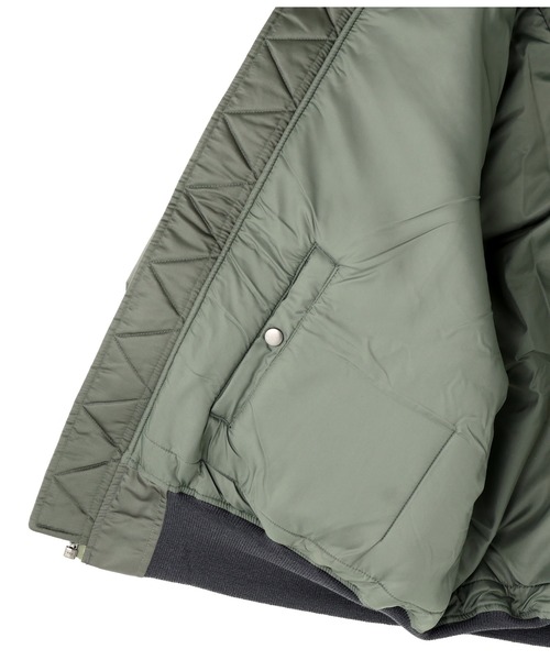 Alpha Industries(アルファインダストリーズ)の「Alpha Industries/アルファインダストリーズ/1960S MA‐1 HERITAGE FIT FLIGHT JACKET/1960S MA-1 ヘリテージフィット フライトジャケット(MA-1・メンズ・ダークグレー・S/M/L/2XL/XL)」の8枚目の写真