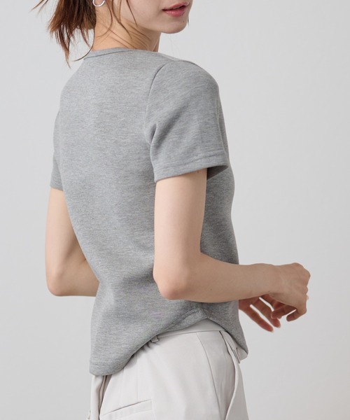 DAYRA(デイラ)の「ソリッドカラー ヘンリーネック ショート丈 半袖 トップス(Tシャツ/カットソー・レディース・ライトグレー/ダークグレー/ネイビー/ブラック・FREE)」の16枚目の写真