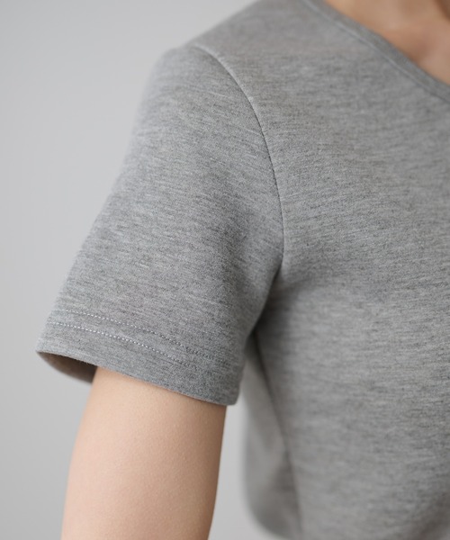 DAYRA(デイラ)の「ソリッドカラー ヘンリーネック ショート丈 半袖 トップス(Tシャツ/カットソー・レディース・ライトグレー/ダークグレー/ネイビー/ブラック・FREE)」の9枚目の写真
