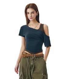 SECONDMONO（セカンドモノローグ）の「Layered Off-Shoulder Set [NAVY]_SEWTS021NAVY（Tシャツ/カットソー）」
