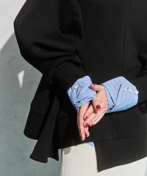 OMMO（オーエムエムオー）の「DOUBLE CURVE SLEEVE TOP（スウェット・レディース・ブラック/グレー/ボルドー・F）」の7枚目の写真