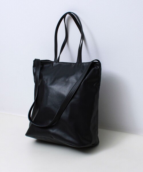 Un coeur（アンクール）の「【Un coeur/アンクール】DRAPE 2WAY TOTE ドレープトートバッグ（トートバッグ・メンズ・ブラック・FREE）」の2枚目の写真