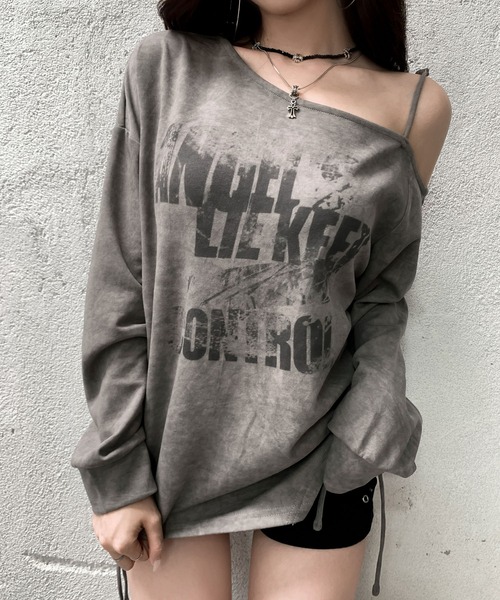 VEILA(ヴェイラ)の「アシンメトリープリントワンショルダー長袖トップス(Tシャツ/カットソー・レディース・オリーブ/ブラック・フリー)」の12枚目の写真