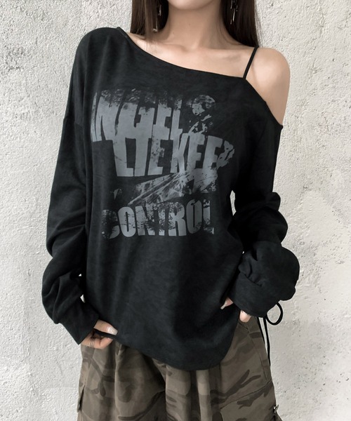 VEILA(ヴェイラ)の「アシンメトリープリントワンショルダー長袖トップス(Tシャツ/カットソー・レディース・オリーブ/ブラック・フリー)」の3枚目の写真
