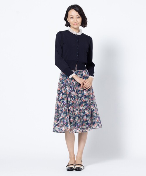 TOCCA(トッカ)の「GLASS ROSE スカート(スカート・レディース・ライトグリーン系5/ネイビー系5・0/4)」の9枚目の写真