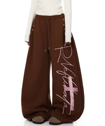 【26年秋冬新作】クロス刺繍ステッチ ワイドスウェットパンツ
