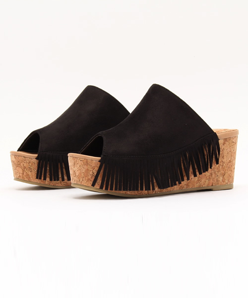 Discoat Parisien(ディスコートパリシアン)の「フリンジサボ(サンダル・レディース・ブラック/ベージュ/ネイビー・SMALL/MEDIUM/LARGE)」の1枚目の写真