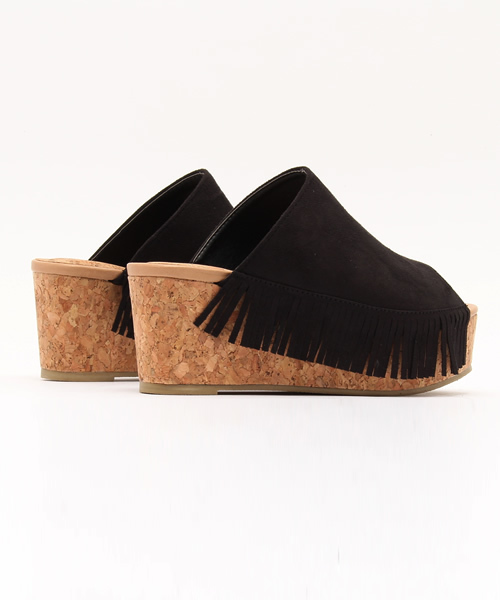 Discoat Parisien(ディスコートパリシアン)の「フリンジサボ(サンダル・レディース・ブラック/ベージュ/ネイビー・SMALL/MEDIUM/LARGE)」の6枚目の写真