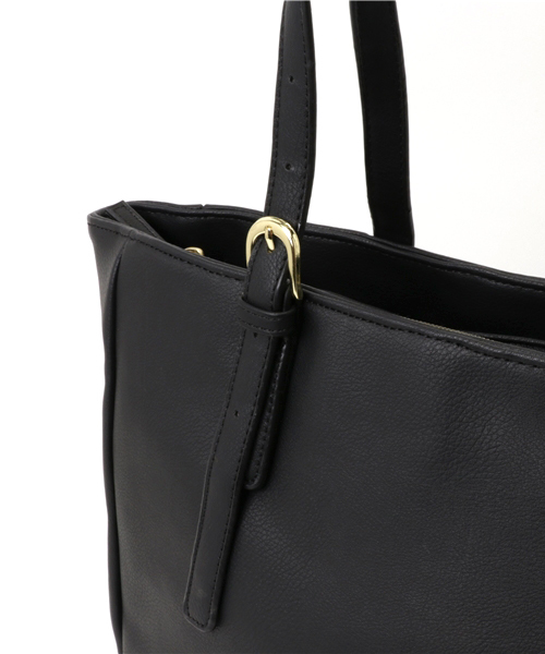 LBC（エルビーシー）の「ネオスムース合皮10ポケトートバッグ              （トートバッグ・レディース・オフホワイト/ブラック/ライトブラウン・ONE SIZE）」の6枚目の写真