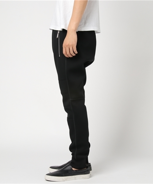 DSQUARED2（ディースクエアード）の「PANTS/MODERN TECH FIT（その他パンツ・メンズ・ブラック・XS/M/S/L）」の2枚目の写真