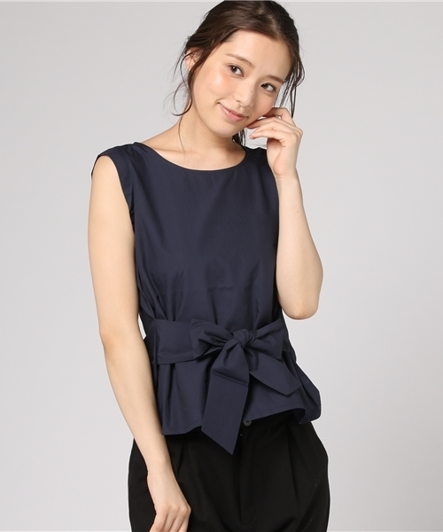 COLONY 2139(コロニートゥーワンスリーナイン)の「タイプライターウエストリボンブラウス(シャツ/ブラウス・レディース・イエロー/カーキ/レッド/オフホワイト/ネイビー・FREE)」の1枚目の写真