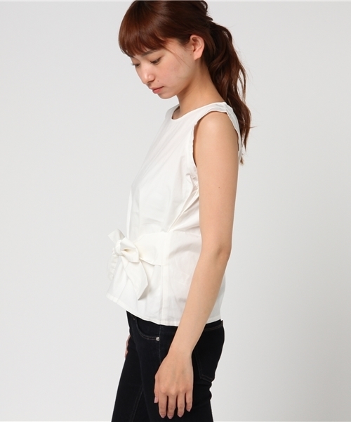 COLONY 2139(コロニートゥーワンスリーナイン)の「タイプライターウエストリボンブラウス(シャツ/ブラウス・レディース・イエロー/カーキ/レッド/オフホワイト/ネイビー・FREE)」の15枚目の写真