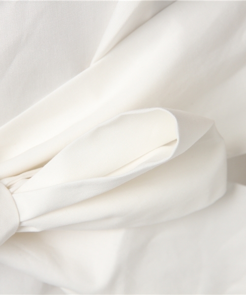 COLONY 2139(コロニートゥーワンスリーナイン)の「タイプライターウエストリボンブラウス(シャツ/ブラウス・レディース・イエロー/カーキ/レッド/オフホワイト/ネイビー・FREE)」の11枚目の写真