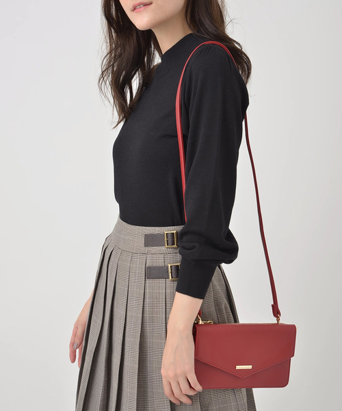 earth music&ecology（アースミュージックアンドエコロジー）の「ウォレットショルダーバッグ（ショルダーバッグ・レディース・ブラック/レッド/キャメル/グリーン・FREE）」の4枚目の写真