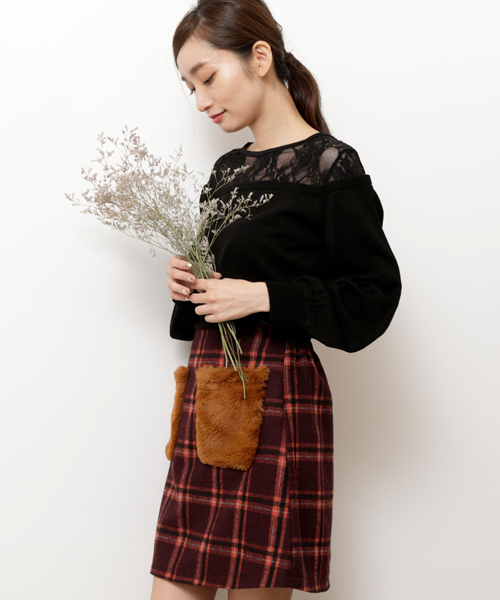 RAY CASSIN（レイカズン）の「レース切替カシミヤタッチニットプルオーバー（ニット/セーター・レディース・ブラック/オフホワイト/マスタード/ワイン・FREE）」の17枚目の写真