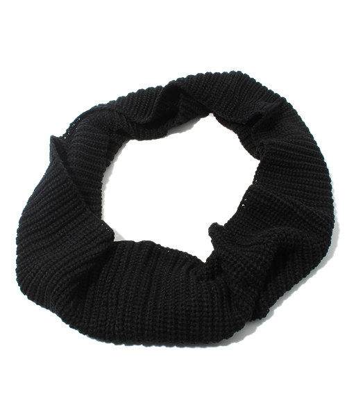 BEAMS(ビームス)の「BEAMS / AZE編みスヌード(マフラー・メンズ・ブラック/ブラウン/ネイビー・ONE SIZE)」の4枚目の写真